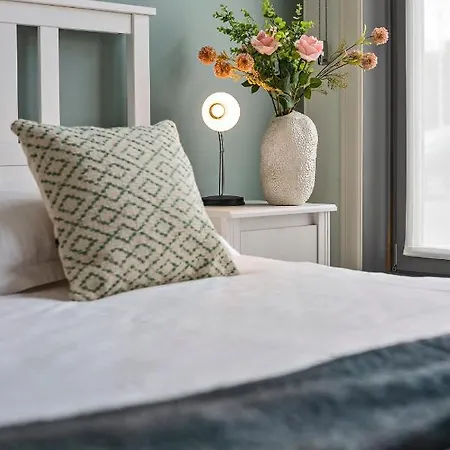 Huswell - Charming Getaway In The Historical Center
