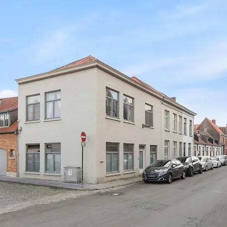 Semesterbostad Huswell - Charming Getaway In The Historical Center Brygge